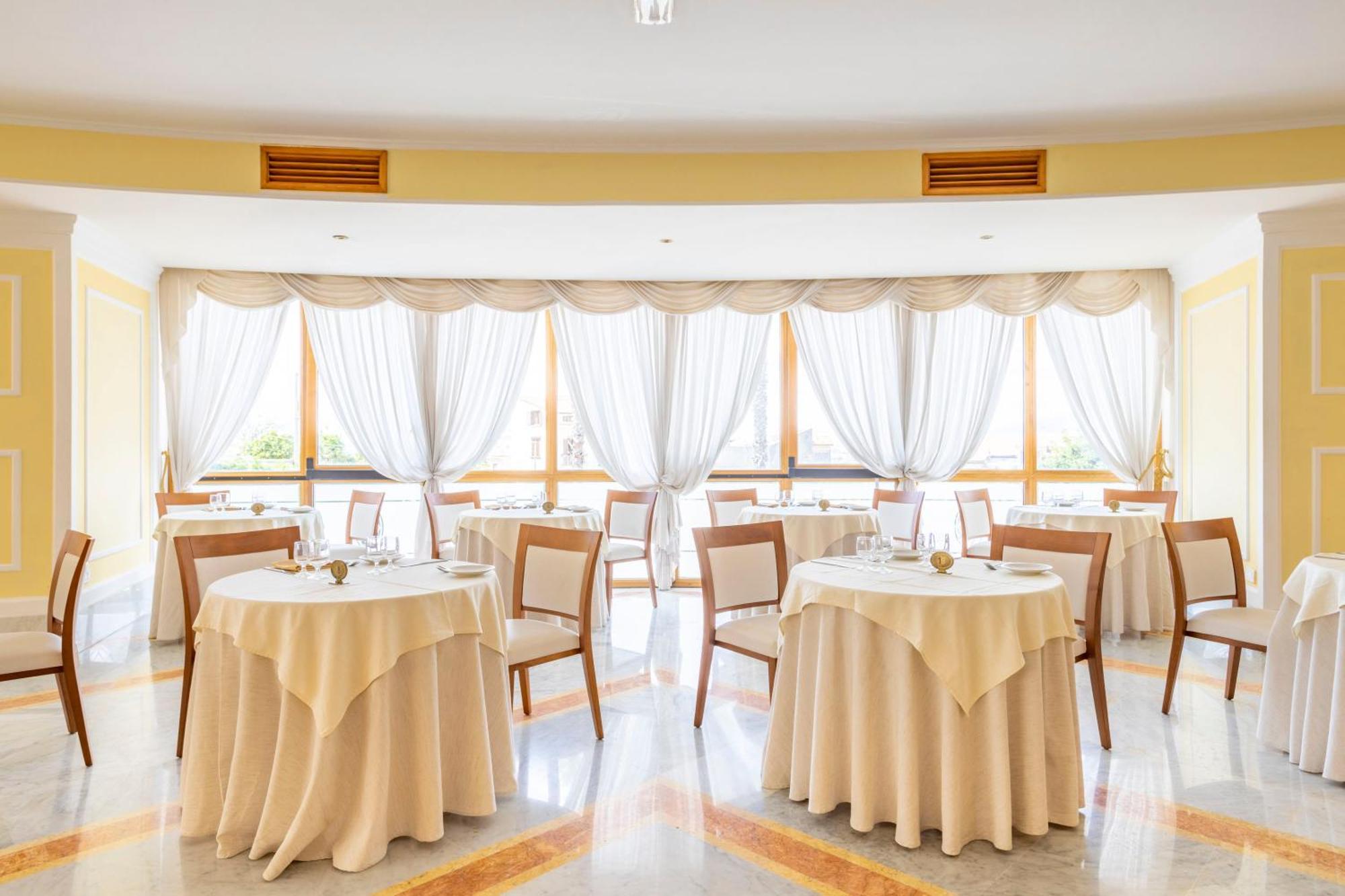 Grand La Pace (adults Only)