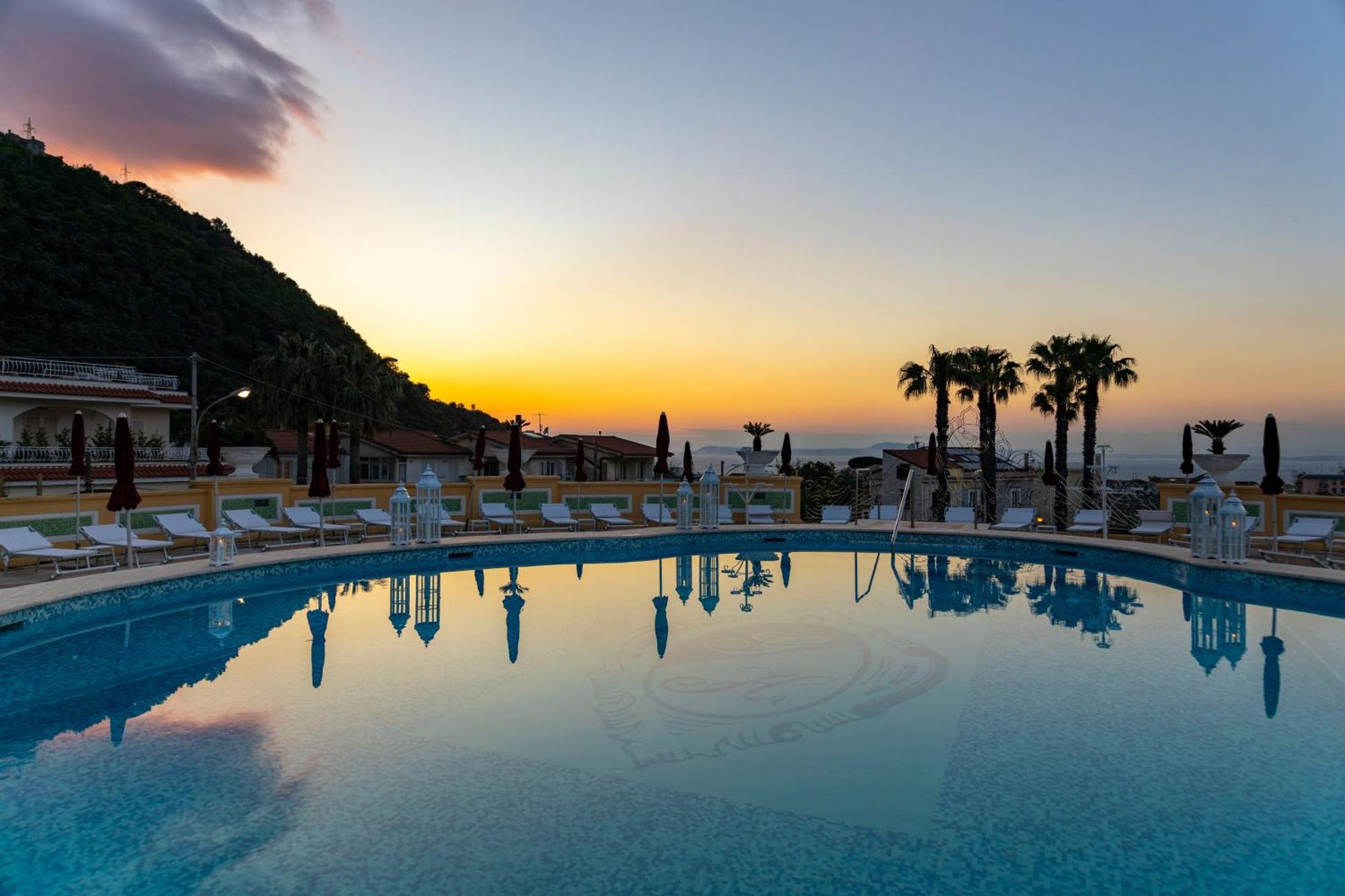 Grand La Pace (adults Only)